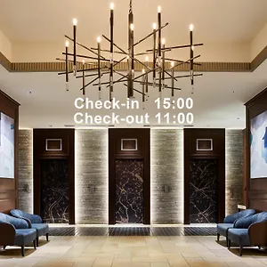 4* Отель Mitsui Garden Shiodome Italia-gai -